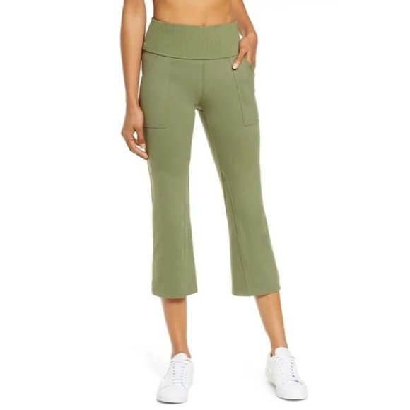 Zella Studio Lite Pocket Kick Flare Crop Leggings Green Small 4-6 NEW - Picture 1 of 8
